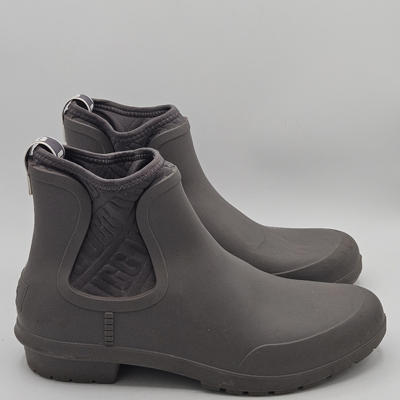 UGG Women's 9 Chevonne Rain/Snow Boot w/ Sheepskin Insoles in Charcoal - Picture 8 of 14
